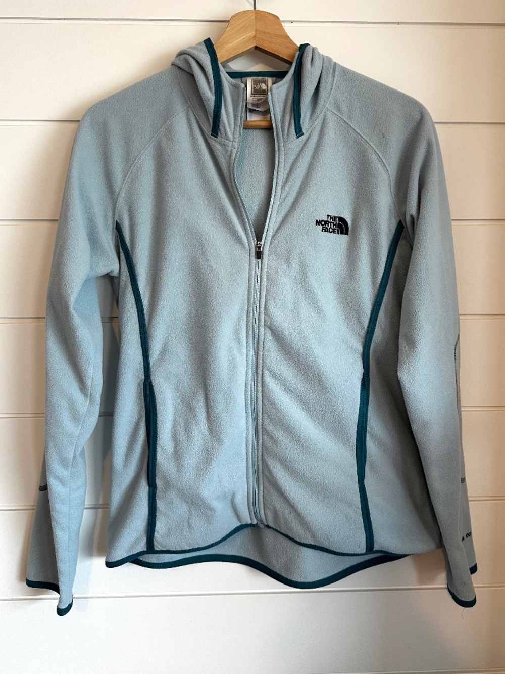 The North Face Women’s Medium Icy Blue Hooded Fleece Jacket